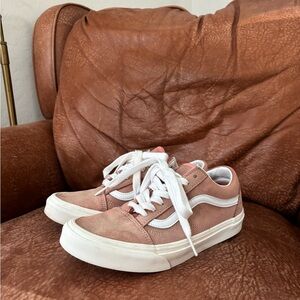“Pig Suede” Vans